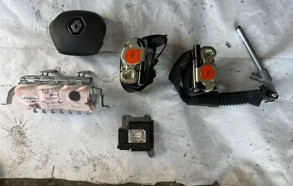 Renault Kadjar Airbag set 985152557R