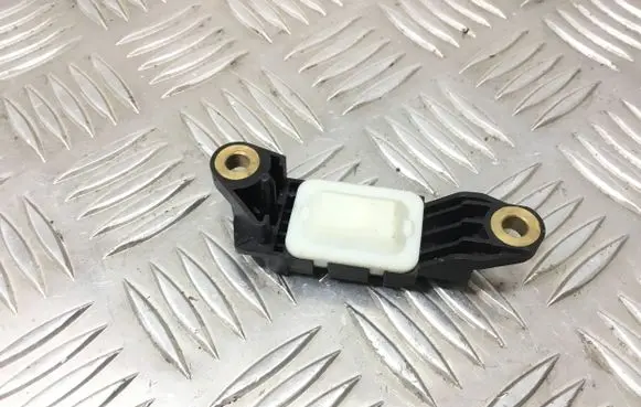 Mercedes-Benz E W211 Airbag deployment crash/impact sensor A0018209126