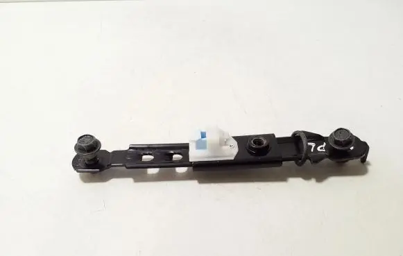 KIA Sportage Seat belt adjustment rail 88890D7000