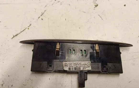 Mercedes-Benz GL X164 Parking PDC sensor display screen A0015423723