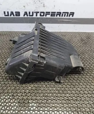 Suzuki Swift II Air filter box 1370069L00 BP0149004840