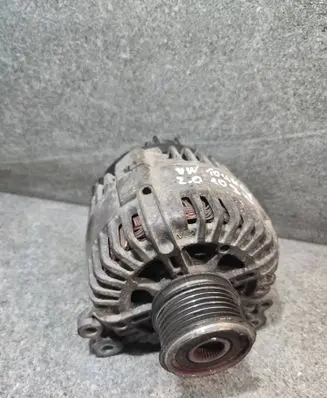 Volkswagen Touran I Generator/alternator 06F903023C