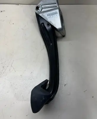 Mercedes-Benz GL X164 Brake pedal A1642901901 P164290046 1112605003