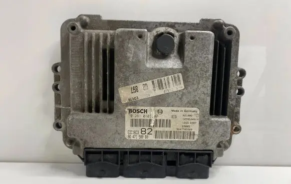 Peugeot 206 Engine control unit/module 0281010707
