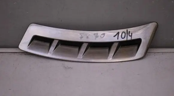 Infiniti FX Fender grill Dvktscbjexvjgf