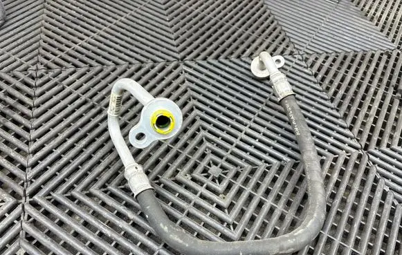 Volvo XC90 Air conditioning (A/C) pipe/hose 31369331