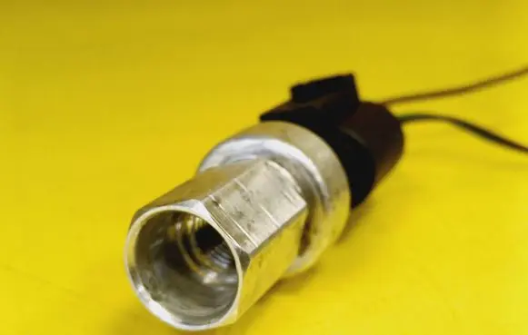 Air conditioning (A/C) pressure sensor