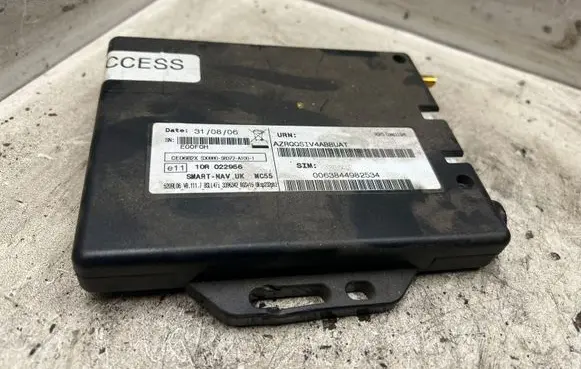 Hyundai Santa Fe GPS navigation control unit/module S30880S8372