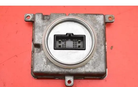 Bedford Astra Voltage converter/converter module 39077813