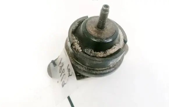 Peugeot 807 Engine mount bracket