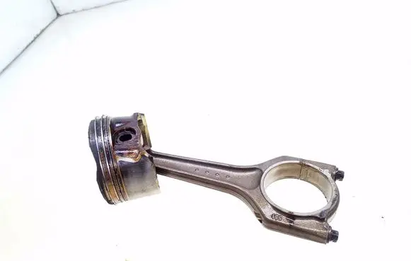 BMW 3 E90 E91 Piston with connecting rod