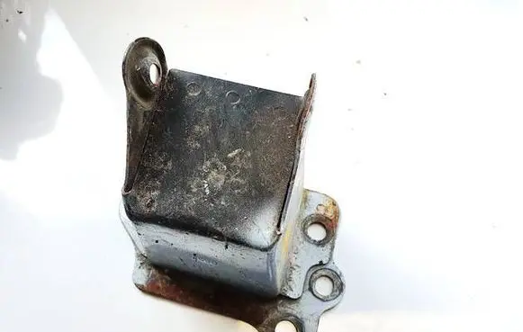 Opel Meriva A Front bumper mounting bracket 93368358 GMT55201