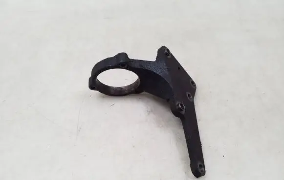 Nissan X-Trail T30 Driveshaft support bearing bracket 