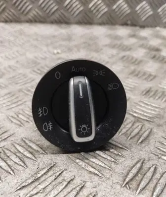 Volkswagen PASSAT CC Light switch 3C8941431A