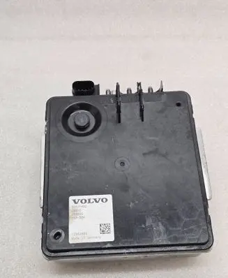 Volvo XC40 Voltage converter inverter 32371432