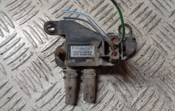 Ford Mondeo MK IV Exhaust gas pressure sensor AV615L200AB