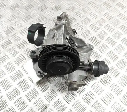 BMW 3 F30 F35 F31 Water pump 8638617 7644810