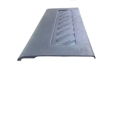 Chevrolet Silverado Rear sill trim cover 84504227