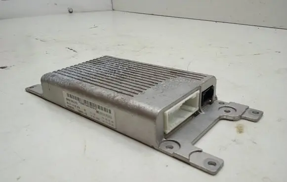 BMW 3 E92 E93 USB control unit 87587915 10099110