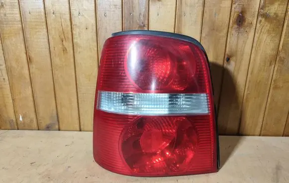 Volkswagen Touran I Rear/tail lights 1T0945095 1T0945257D