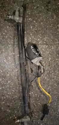 Hyundai Santa Fe Front wiper linkage and motor 9811026100