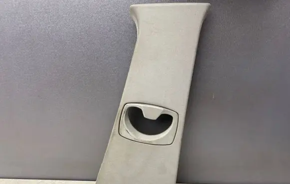 BMW 5 E60 E61 (B) pillar trim (top) 7027088 52107010