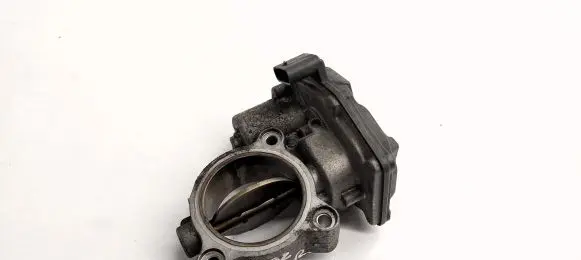BMW 2 F22 F23 Throttle valve 7810752