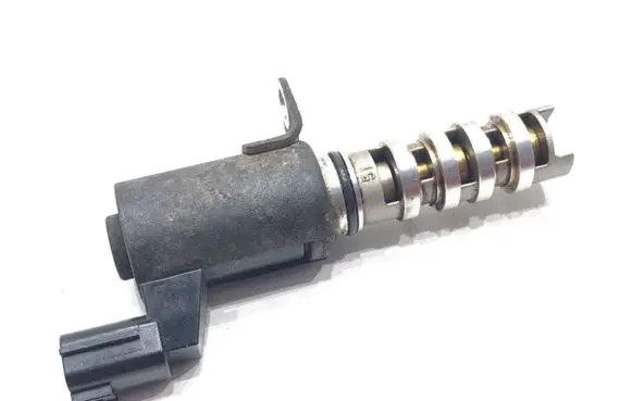 Nissan Juke I F15 Camshaft position sensor