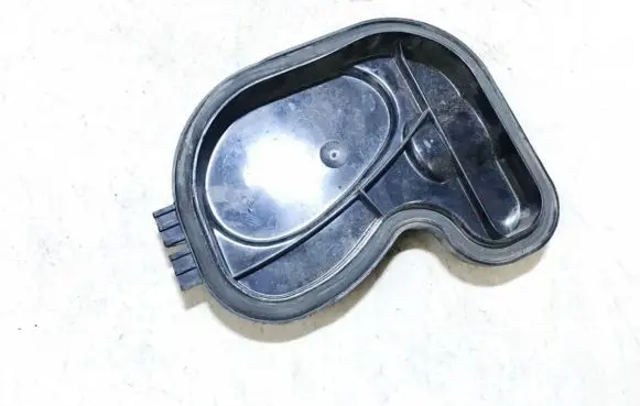 Volkswagen Golf IV Headlight/headlamp dust cover