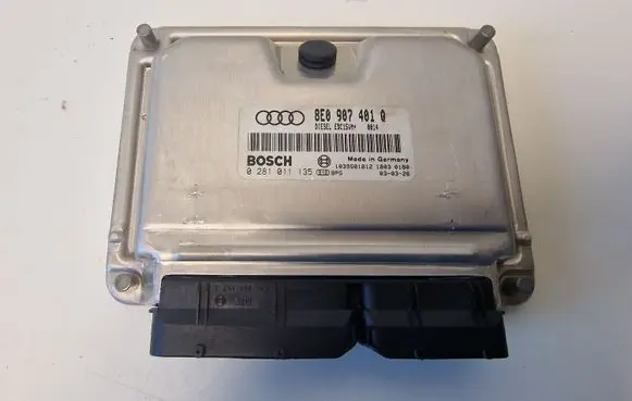 Audi A4 S4 B6 8E 8H Engine control unit/module 8E0907401Q
