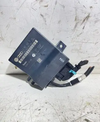 Audi A6 S6 C6 4F Gateway control module 4L0907468B 4L0910468A