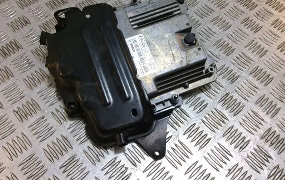 Ford Fiesta Engine control unit/module 0281033758 F1B112A650BGA