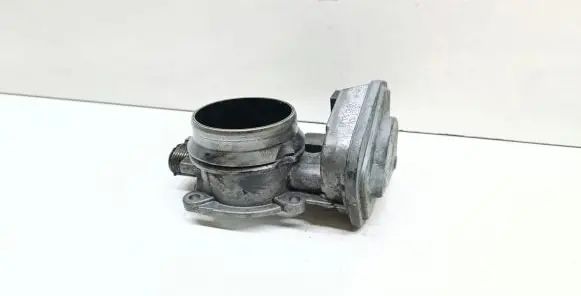 BMW X3 E83 Throttle valve 7804373 81760639