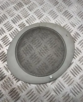 Suzuki Grand Vitara I Front door speaker cover trim 