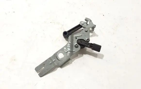 Mercedes-Benz GLC C254 Air suspension front height level sensor A2069057304