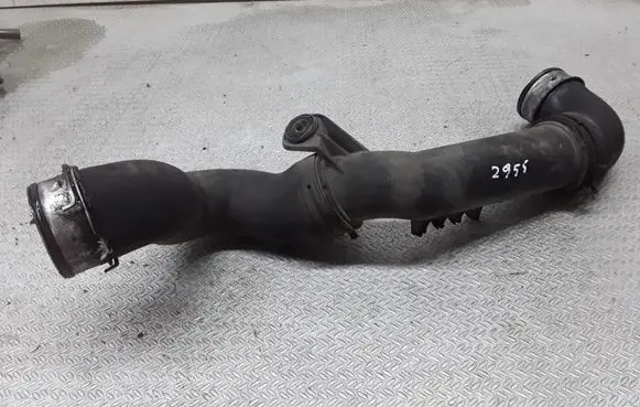 Intercooler hose/pipe