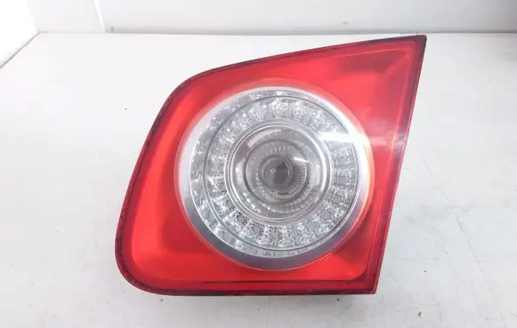 Volkswagen Jetta V Tailgate rear/tail lights