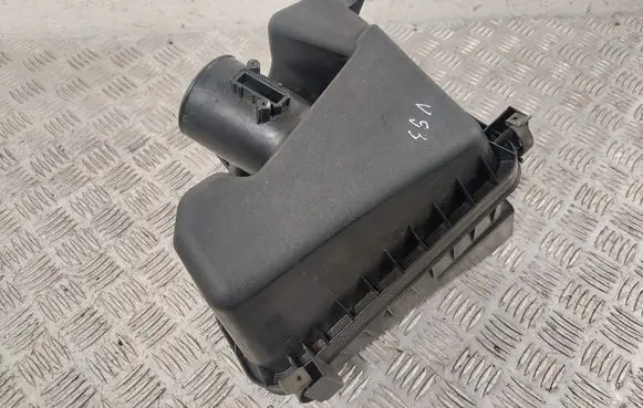 Toyota Verso Air filter box 177010R020 177050R040