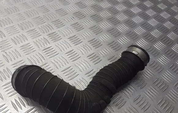 Mercedes-Benz C W203 Intercooler hose/pipe