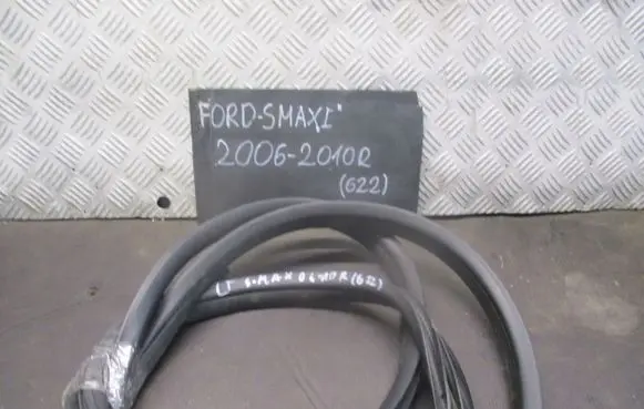 Ford S-MAX Front door rubber seal 