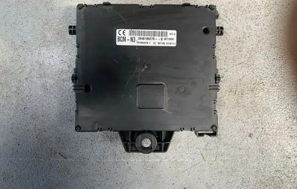 Renault Master III Comfort/convenience module 284B18927R 00119091 019949781