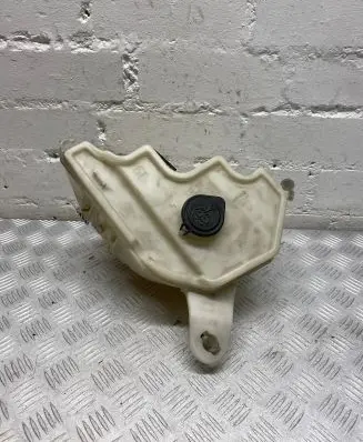 BMW Z4 E89 Windshield washer fluid reservoir/tank 7192850 7192856
