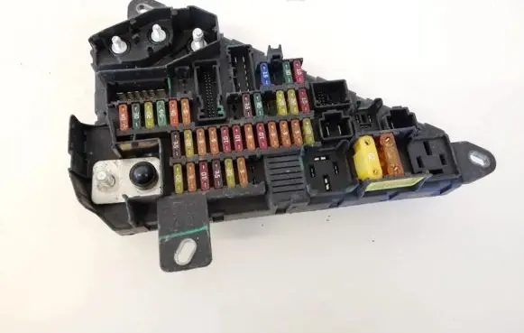 BMW 5 E60 E61 Fuse box set 690658807 518811054