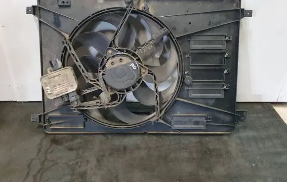 Volvo S80 Electric radiator cooling fan 8240543 940007601