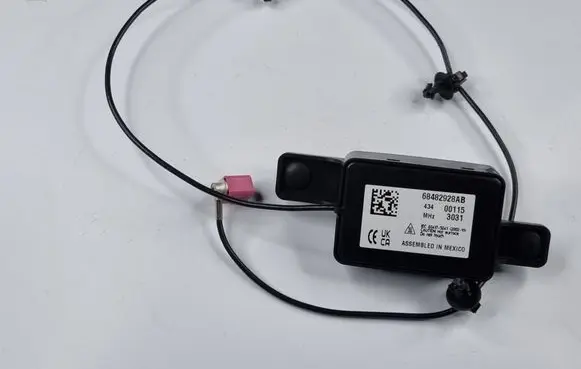 Jeep Grand Cherokee WL Keyless system antenna 68482928AB P68482928AB