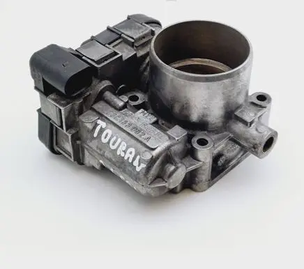 Volkswagen Touran I Throttle valve 03C133062A