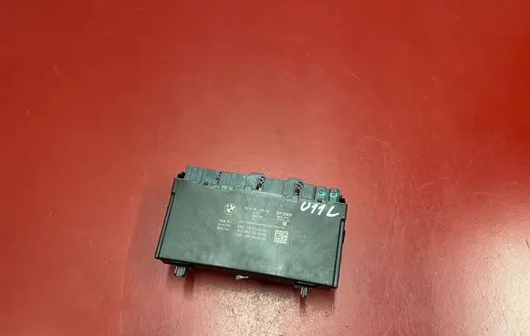 BMW X1 U11 Seat control module 5B4F7B9 61355B4F7B9