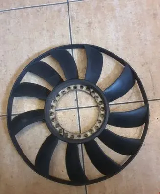 Audi A4 S4 B5 8D Fan impeller 058121301B