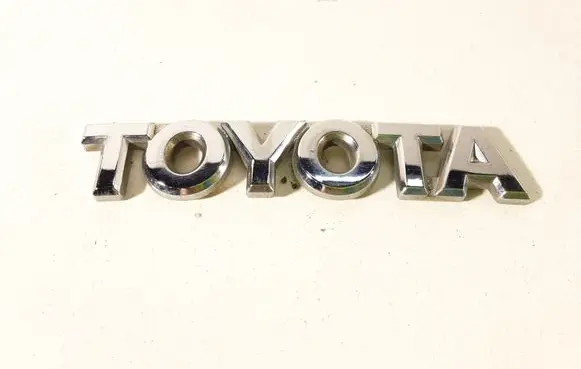 Toyota Yaris Fender model badge letters 