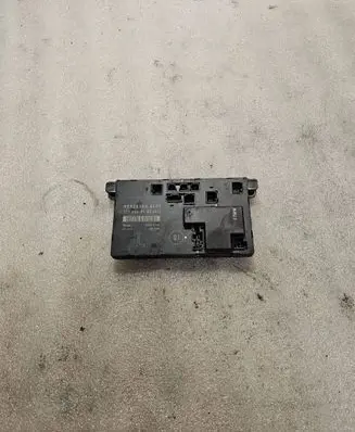 Mercedes-Benz E W211 Door control unit/module 2118208185 00401298
